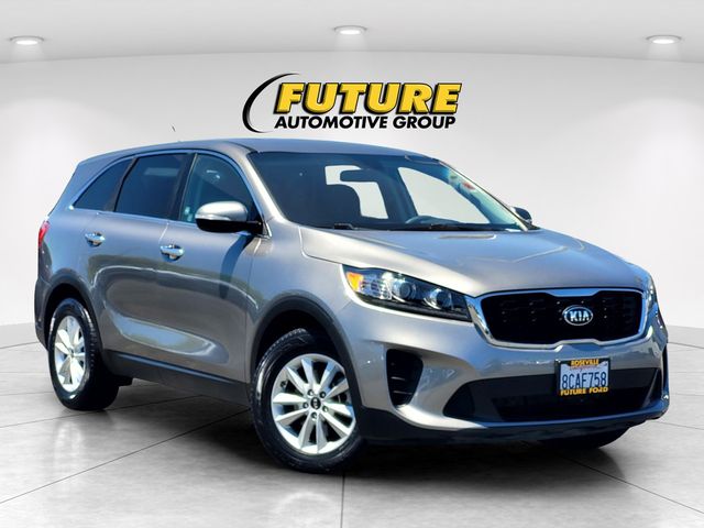 Titanium Silver 2019 Kia Sorento SUV / Crossover Front-Wheel Drive 8-Speed Automatic
