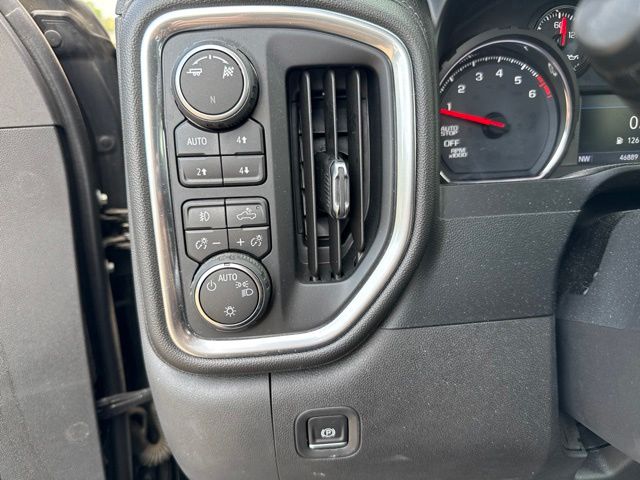 2019 Black Chevrolet Silverado 1500 LT Trail Boss 4X4 Truck