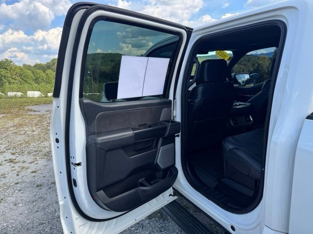 Used 2023 White Ford Platinum image 12