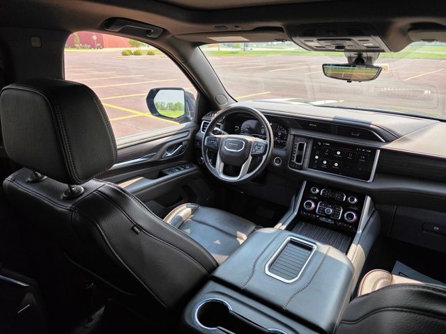 2022 GMC Yukon XL 4WD Denali