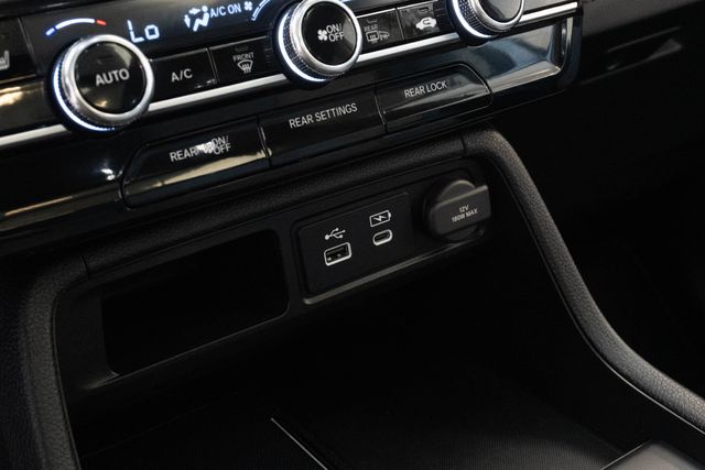 Used 2025 Honda Pilot SUV