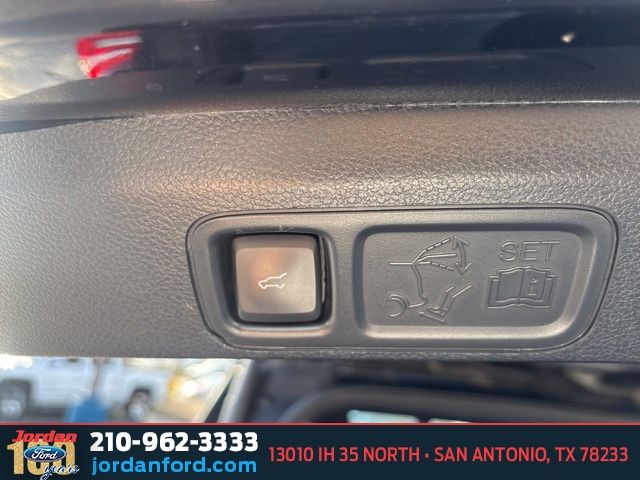 Used Car 2019 Ford Expedition  Xlt For Sale Under $25,000 In San Antonio, Texas