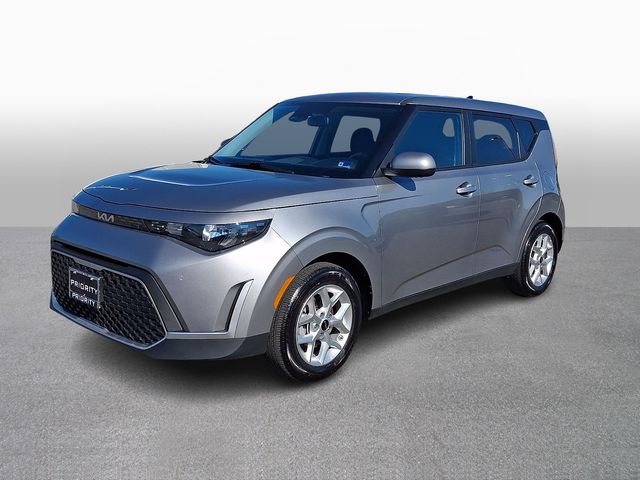 Gravity Gray 2025 Kia Soul LX FWD SUV / Crossover Front-Wheel Drive Continuously Variable Transmission