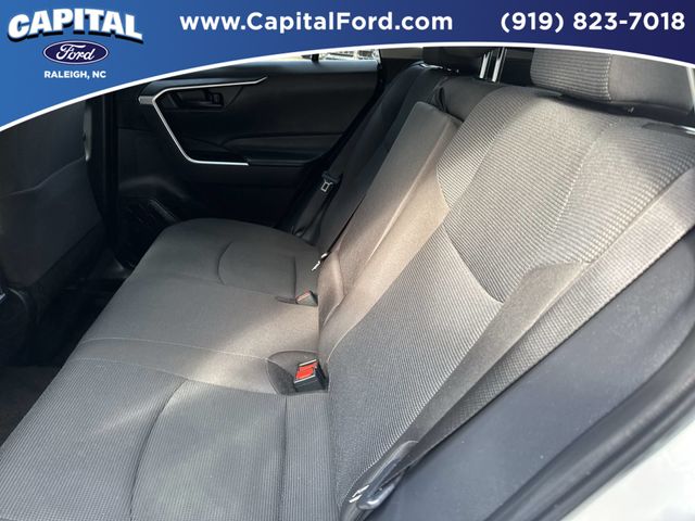 Used 2025 Ice Toyota LE image 18