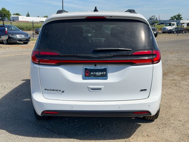 new 2026 Chrysler Pacifica car, priced at $47,810