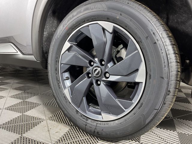 2025 Gun Metallic Nissan Rogue SV FWD SUV