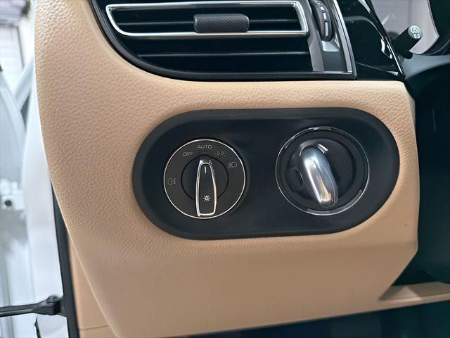 2025 Porsche Macan Base - Photo 16