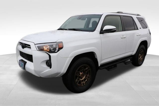 2022 Toyota 4Runner SR5 Premium 24