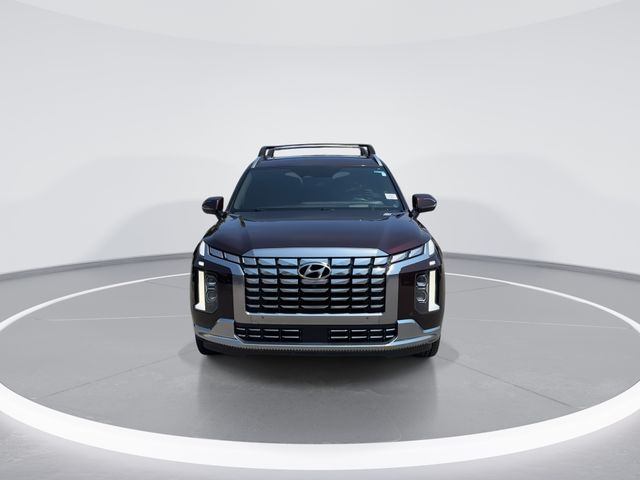 Used 2023 Red Hyundai Calligraphy image 2