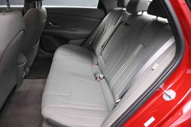 Used 2025 Hyundai Elantra Sedan