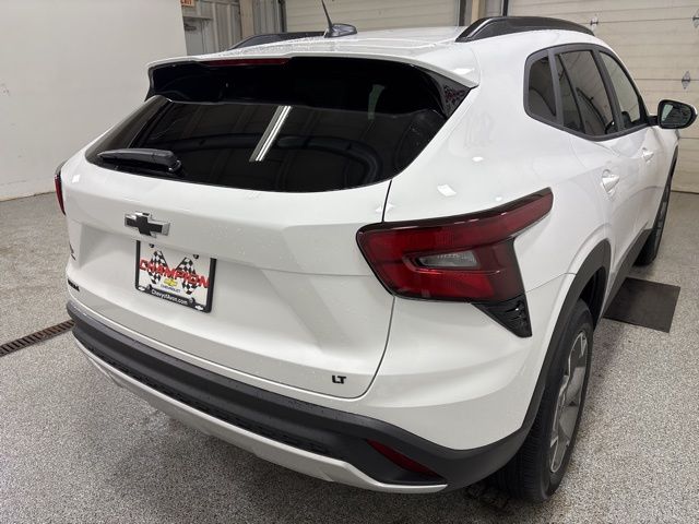 2025 Chevrolet Trax LT photo