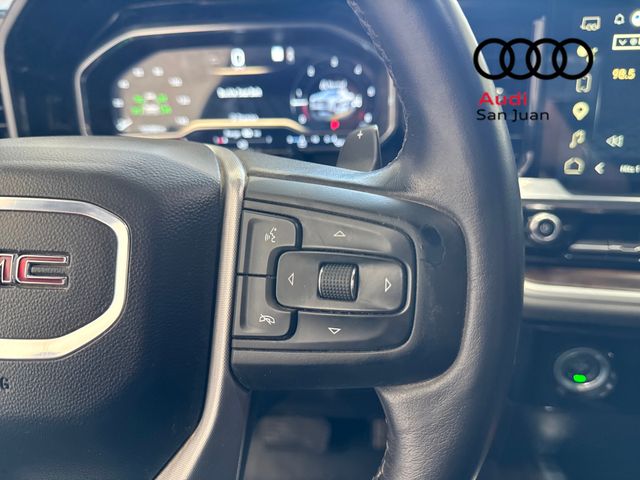 Used 2022 White GMC SLT image 22