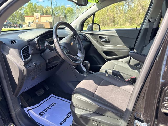 2022 Chevrolet Trax - Image 12