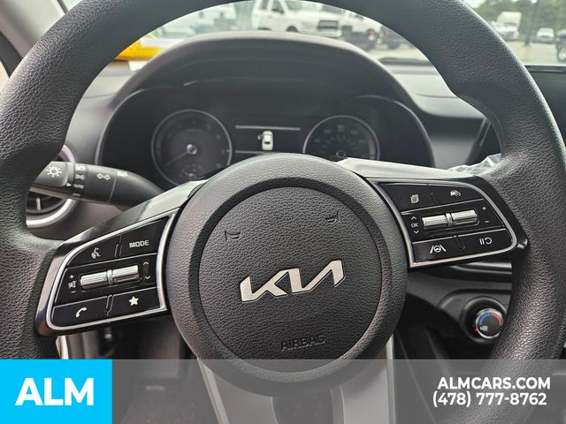 2024 Kia Forte LXS photo 8