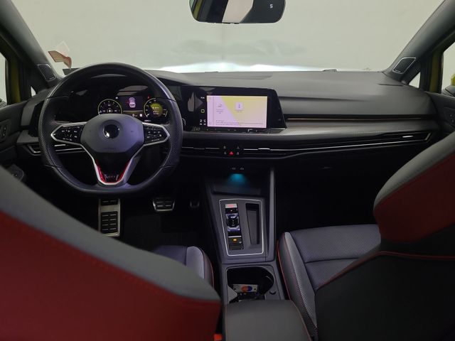 2022 – Volkswagen – Golf GTI
