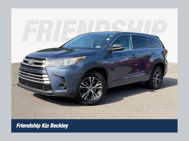 Shoreline Blue Pearl 2018 Toyota Highlander SUV / Crossover Front-Wheel Drive 6-Speed Automatic