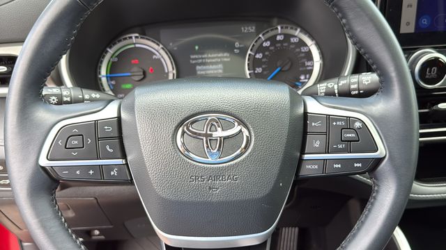 Used 2024 Toyota Highlander Hybrid SUV