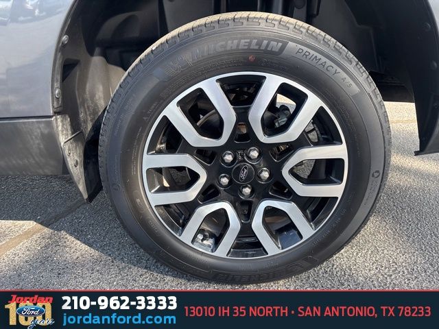 Used Car 2023 Ford Maverick  Lariat For Sale Under $30,000 In San Antonio, Texas