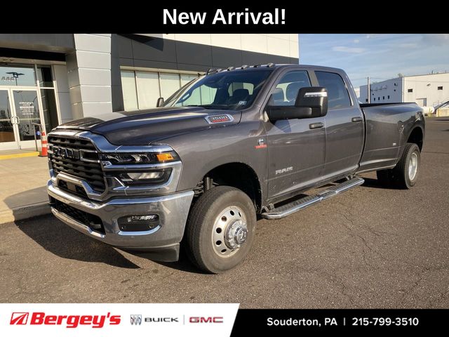 Gray (Granite Crystal Metallic Clearcoat) 2025 RAM 3500 Big Horn Crew Cab LB DRW 4WD Pickup Truck Four-Wheel Drive 8-Speed Automatic
