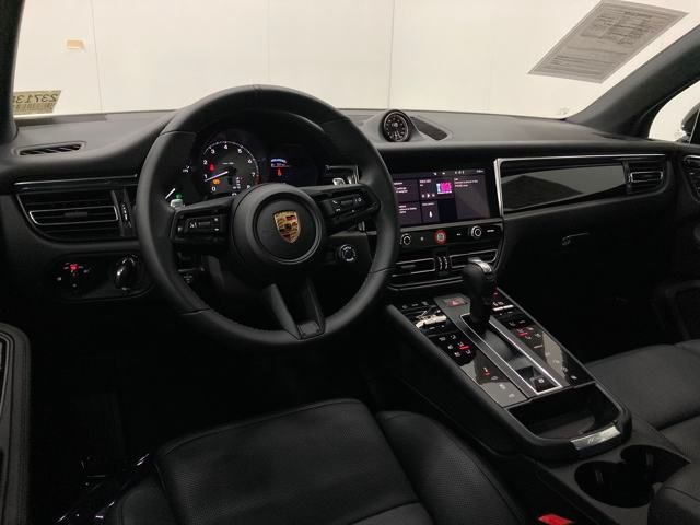 2025 Porsche Macan S