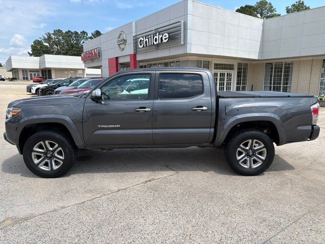 Magnetic Gray Metallic 2016 Toyota Tacoma Pickup Truck Four-Wheel Drive 6-Speed Automatic