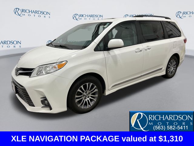 2018 Toyota Sienna Limited 7-Passenger FWD
