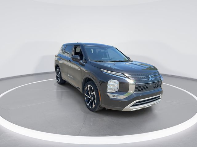 Used 2024 Black Mitsubishi  image 2