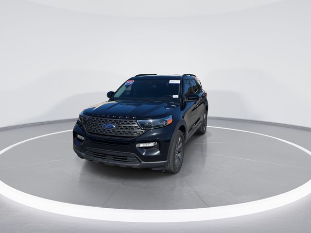 Used 2023 Black Ford XLT image 7