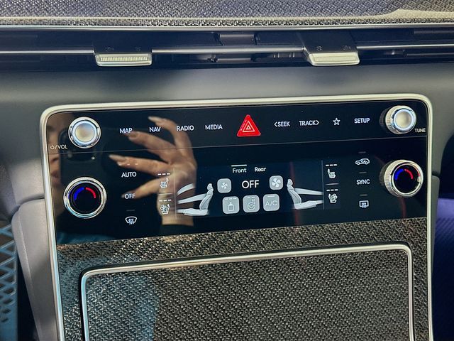 Thumbnail: 2026 Genesis GV80 - 14