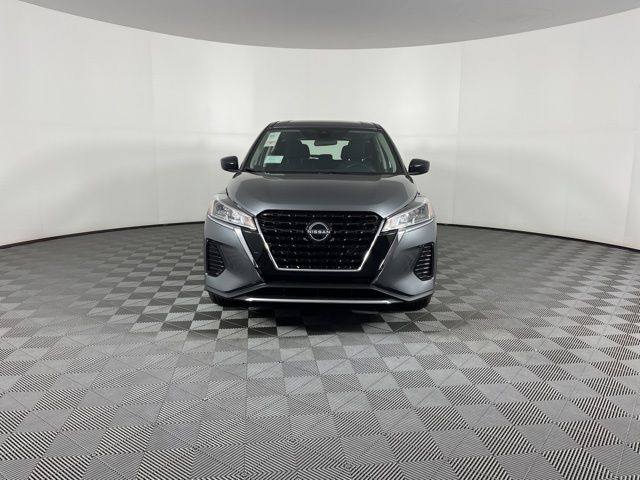 2025 Gun Metallic Nissan Kicks Play S FWD SUV