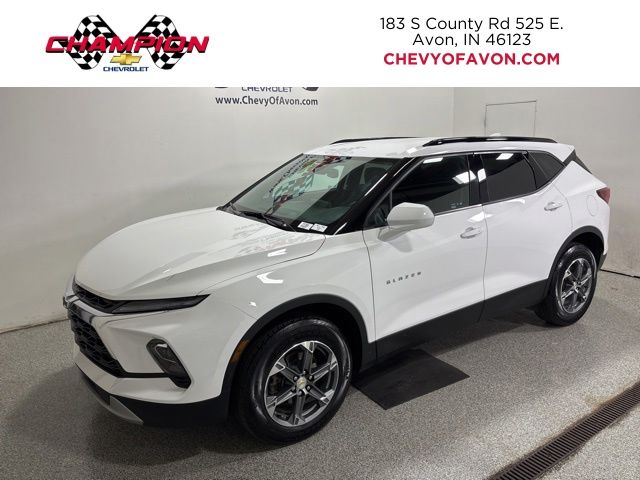 Summit White 2024 Chevrolet Blazer SUV / Crossover Front-Wheel Drive 9-Speed Automatic Overdrive