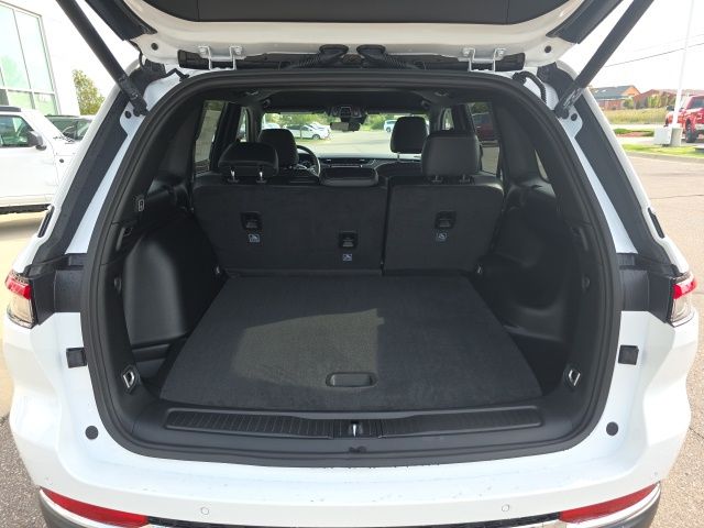 2025 Jeep Grand Cherokee Limited - Bright White Clearcoat exterior view 7