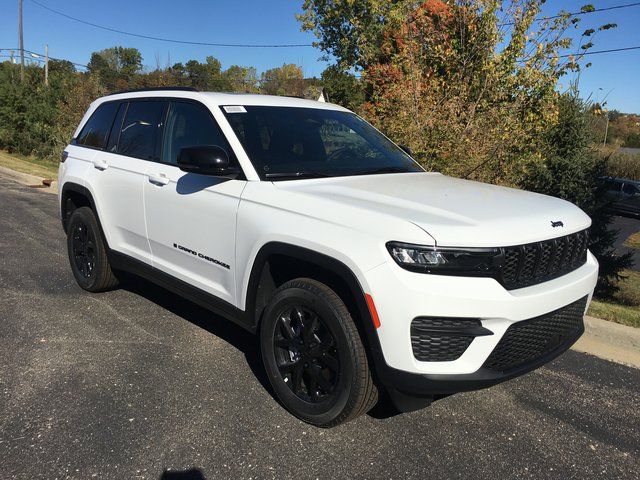 2025 Jeep Grand Cherokee Altitude X 4WD