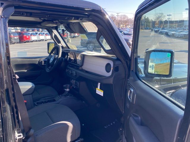 new 2026 Jeep Gladiator car, priced at $39,203