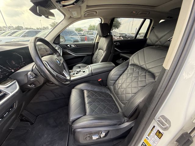 2024 BMW X7 xDrive40i White at Gullo Toyota