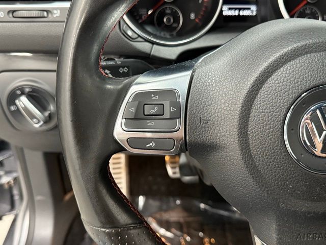 2010 Volkswagen GTI photo