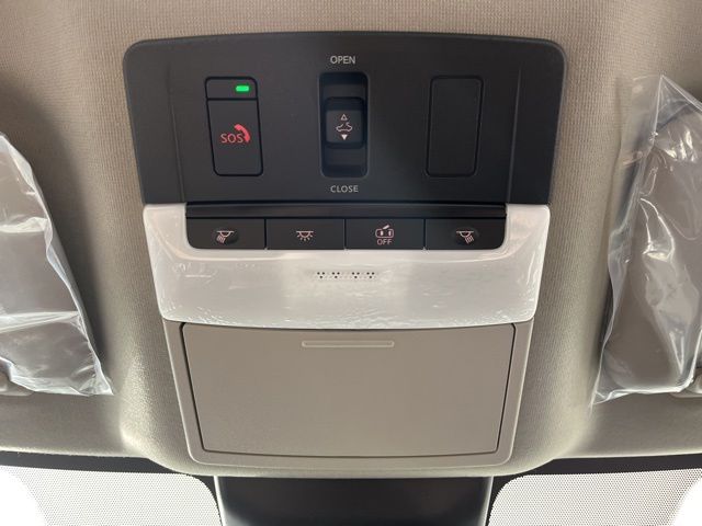 2025 Atlantic Gray Metallic/Super Black Nissan Sentra SR FWD Sedan