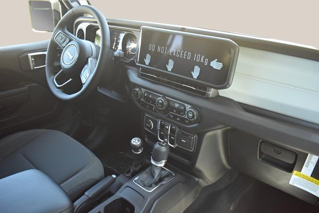 New Car 2025 Jeep Gladiator  Sport S For Sale Under $50,000 In Austin, Texas