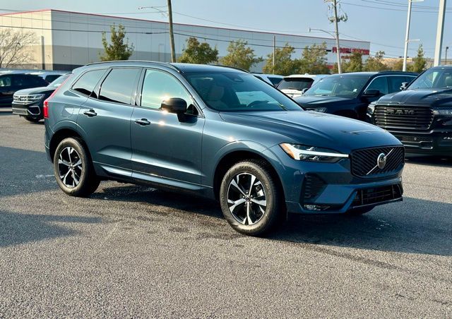 2026 Volvo XC60 B5 Core
