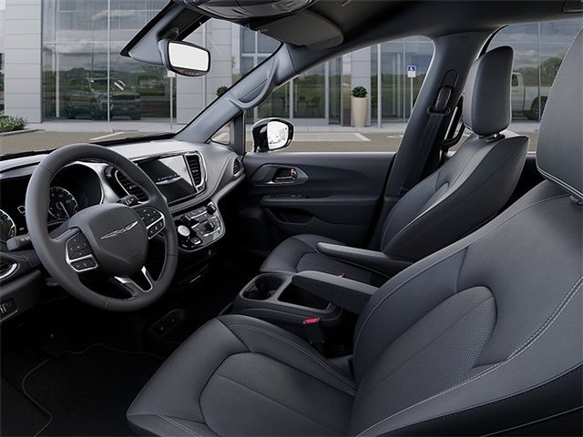 New 2026 Chrysler Pacifica Select For Sale in East Hanover, NJ