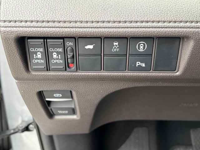 used 2022 Honda Odyssey car, priced at $35,992
