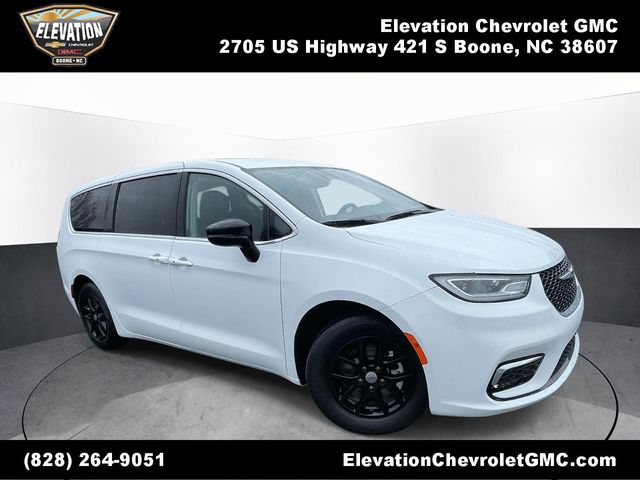 2024 Chrysler Pacifica Touring L FWD