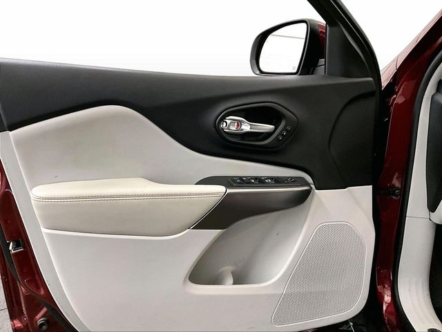 2020 Jeep Cherokee Limited Red at Subaru and VW of Moon Township