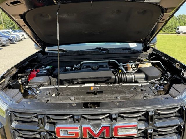 Used 2024 GMC Canyon Truck