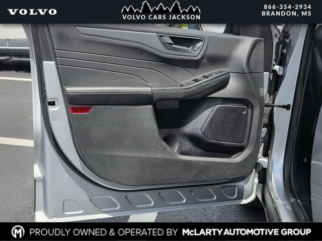 Used 2023 Ford Escape Hybrid SUV