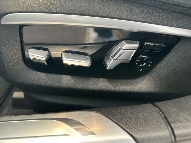 Used 2017 Gray BMW 750i xDrive image 13