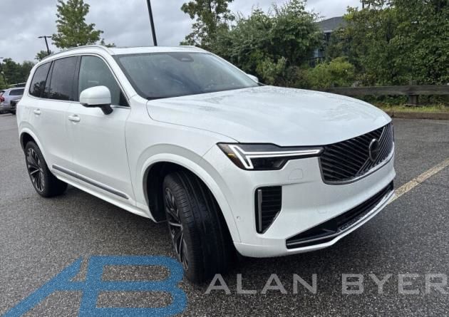 2026 Volvo XC90 B6 Plus 7-Passenger AWD