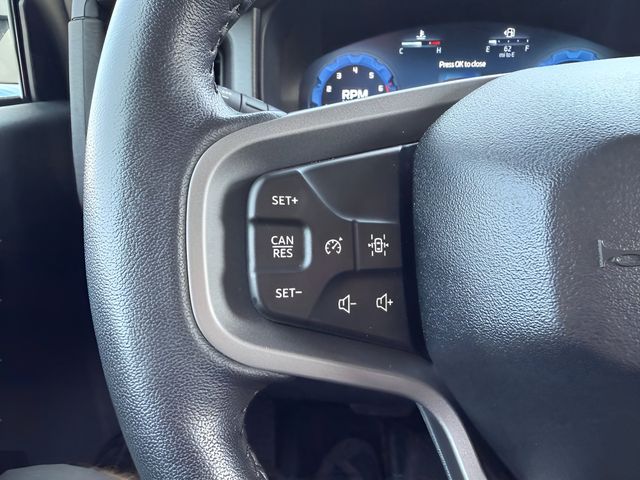 Used 2025 Gray Metallic Ford Badlands image 19