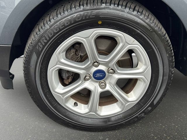 Used 2021 Smoke Metallic Ford SE image 9