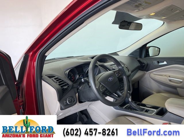 2017 Ford Escape SE 13